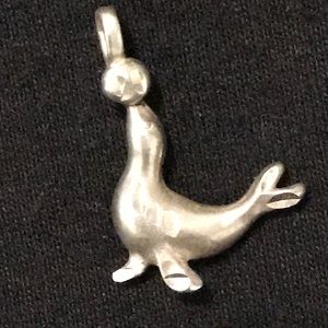 Sea lion w/ball solid sterling silver pendant